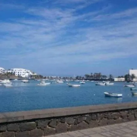 3 Palmeras De *